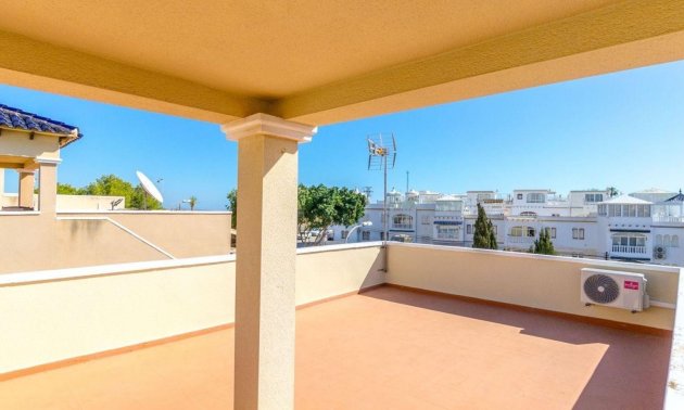 Resale - Villa -
Orihuela Costa - El Galan