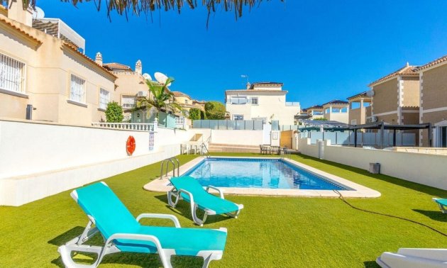 Resale - Villa -
Orihuela Costa - El Galan