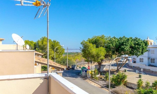 Resale - Villa -
Orihuela Costa - El Galan