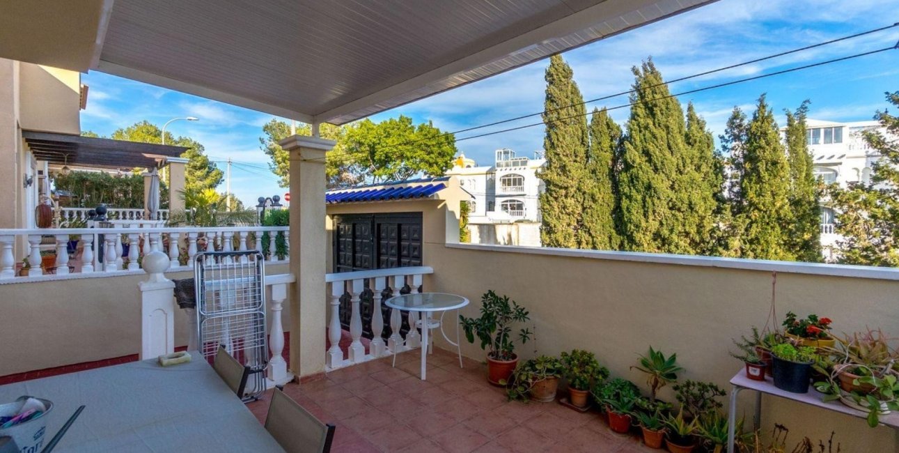 Resale - Villa -
Orihuela Costa - El Galan