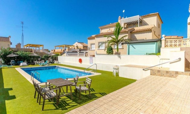 Resale - Villa -
Orihuela Costa - El Galan