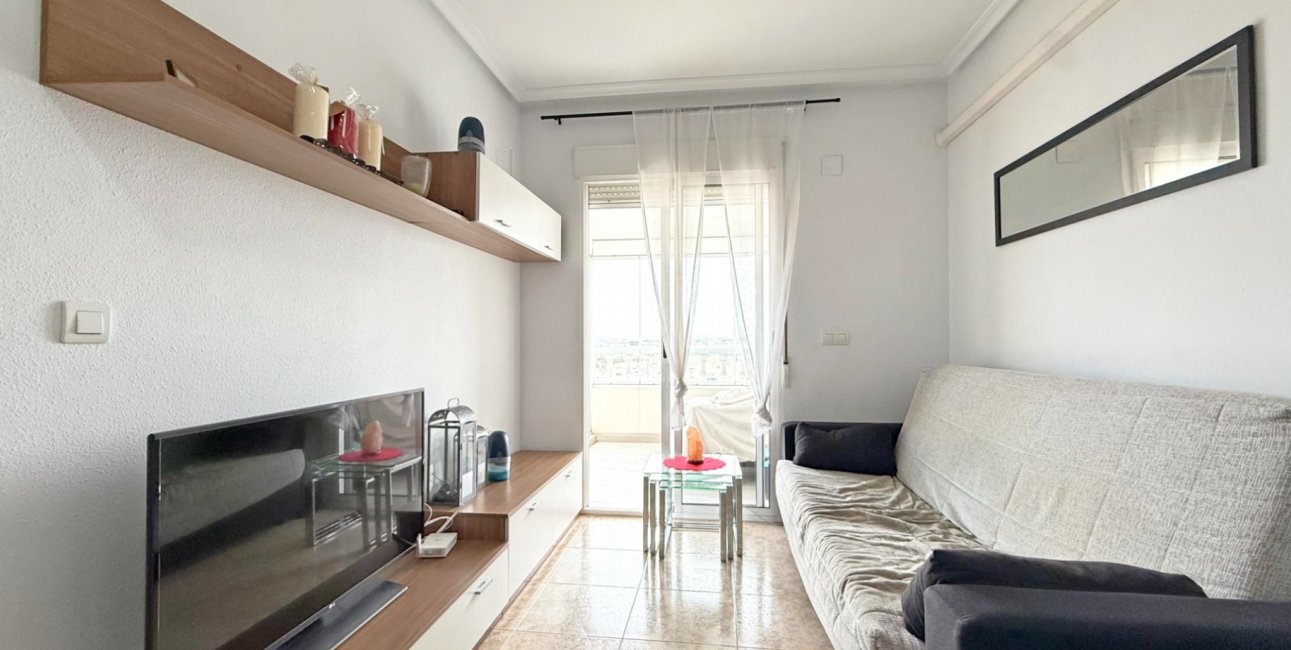 Resale - Apartment / flat -
Torrevieja - Torrevieja - Centre