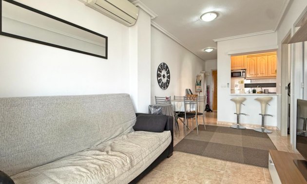 Resale - Apartment / flat -
Torrevieja - Torrevieja - Centre