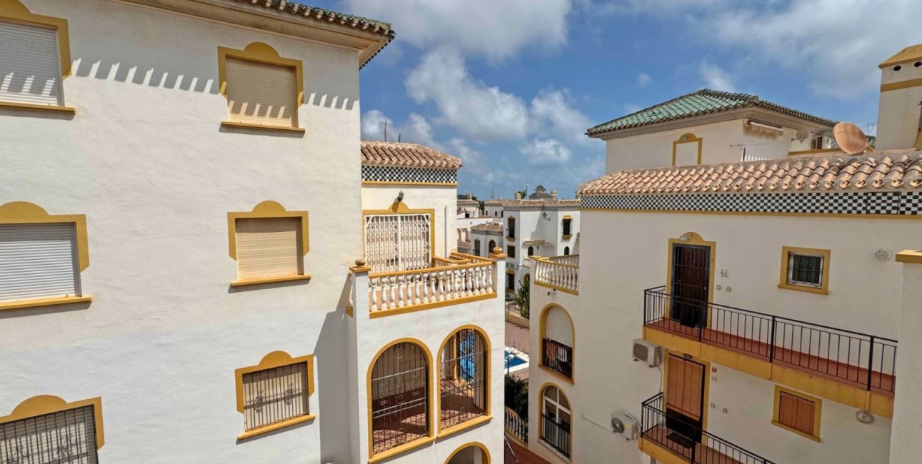 Resale - Duplex -
Torrevieja - Torre La Mata
