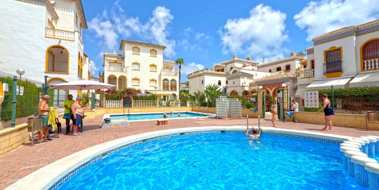 Resale - Duplex -
Torrevieja - Torre La Mata