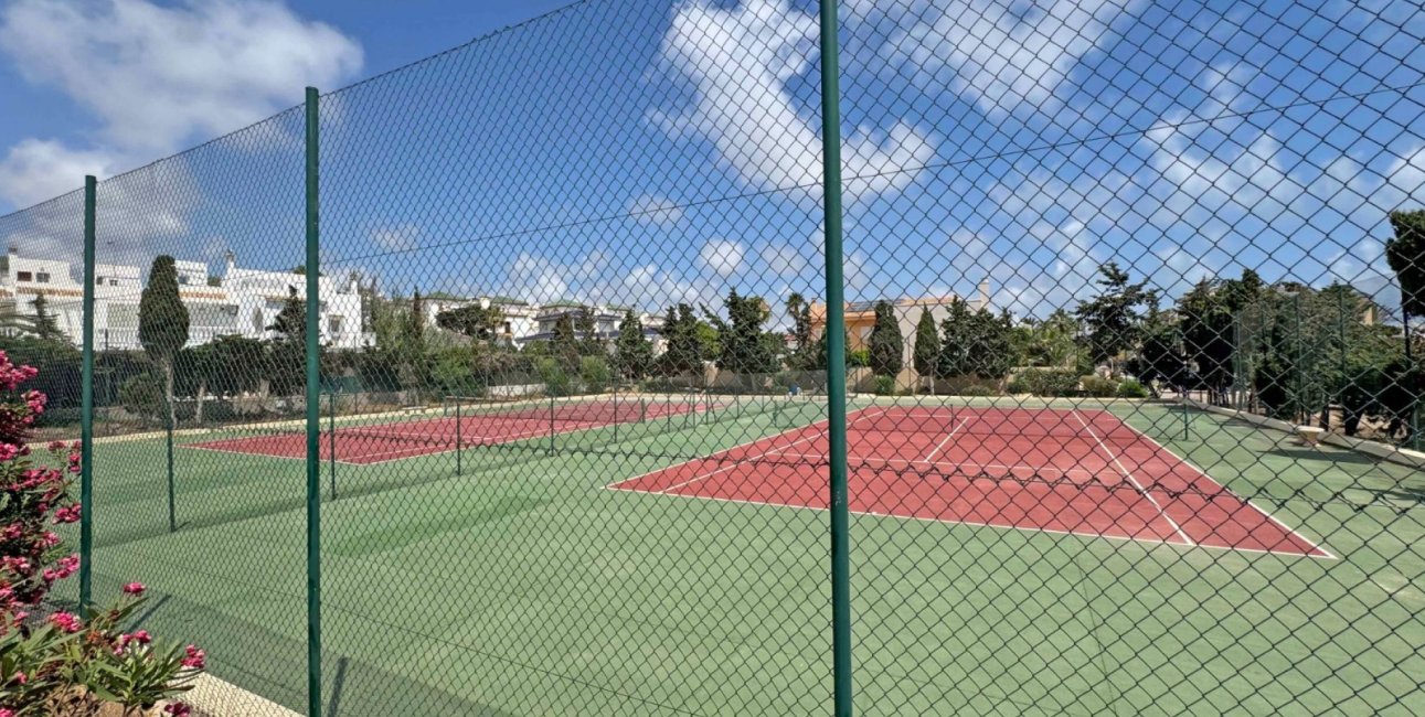 Resale - Duplex -
Torrevieja - Torre La Mata