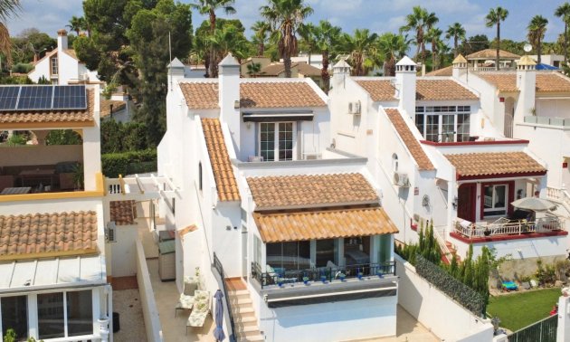 Resale - Villa -
Orihuela Costa - Villamartin