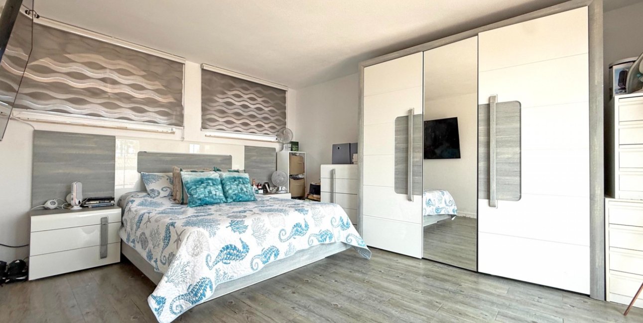 Resale - Villa -
Orihuela Costa - Villamartin