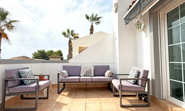 Resale - Villa -
Orihuela Costa - Villamartin