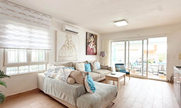 Resale - Villa -
Orihuela Costa - Villamartin