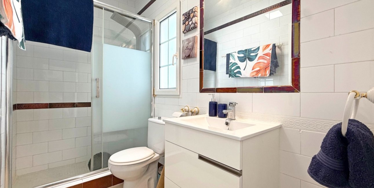 Resale - Villa -
Orihuela Costa - Villamartin