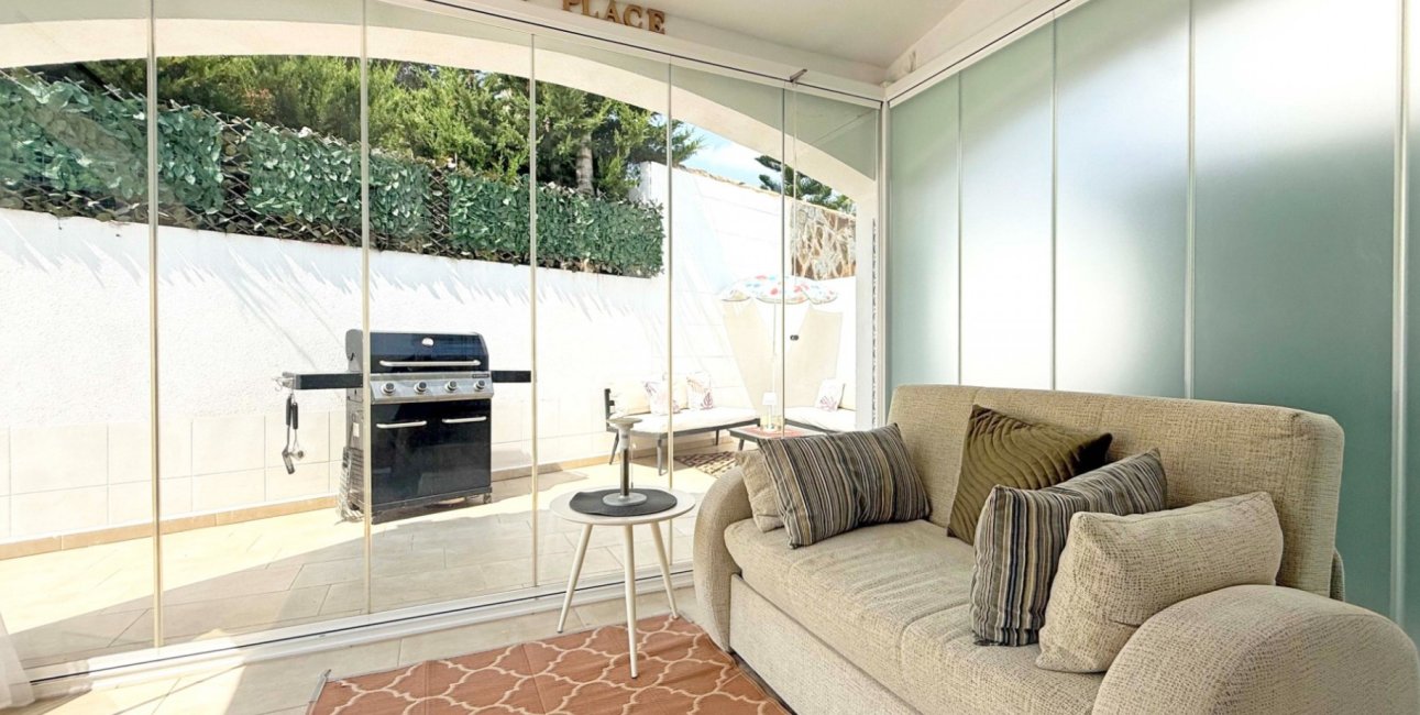 Resale - Villa -
Orihuela Costa - Villamartin