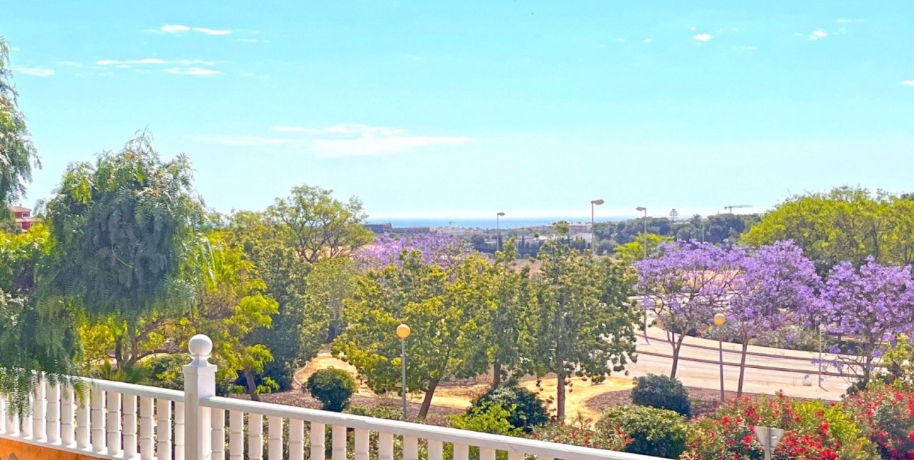 Rynek wtórny - Mieszkanie  -
Orihuela Costa - Lomas de Cabo Roig