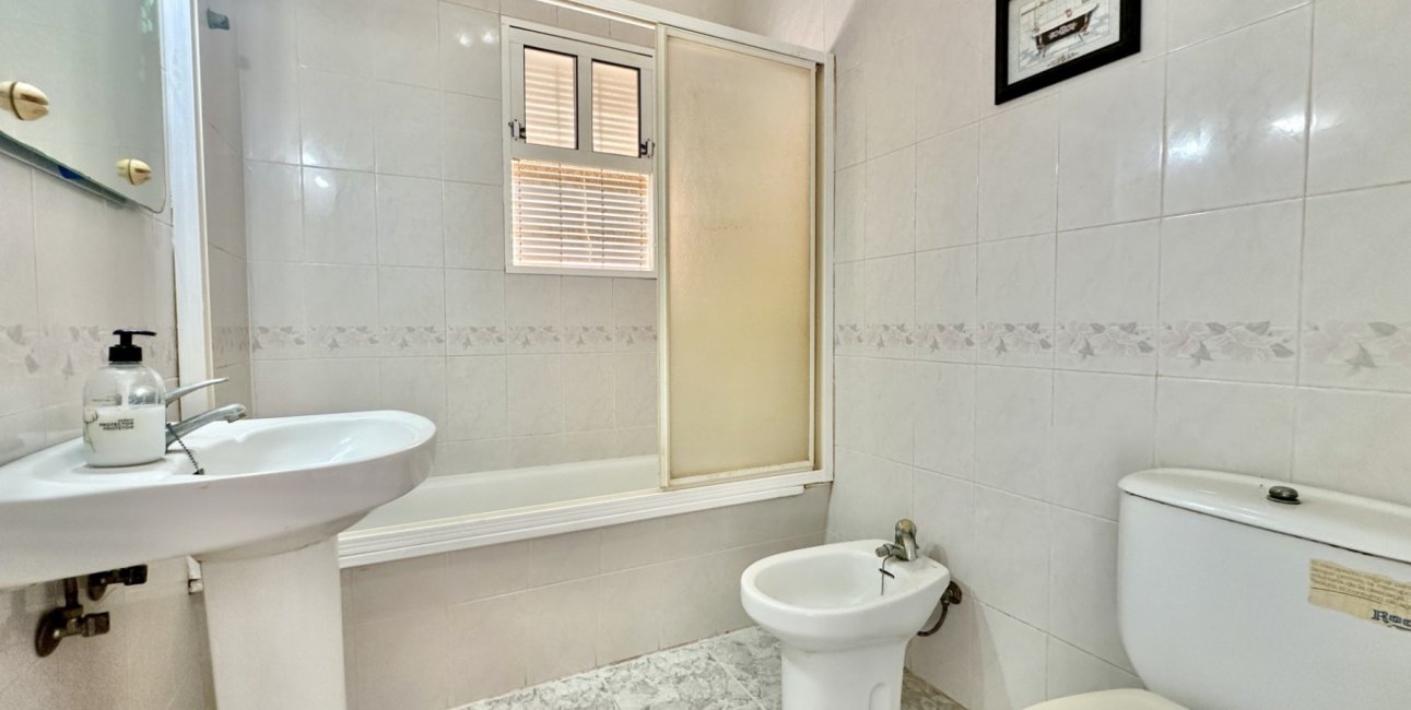 Resale - Apartment / flat -
Orihuela Costa - Playa Flamenca