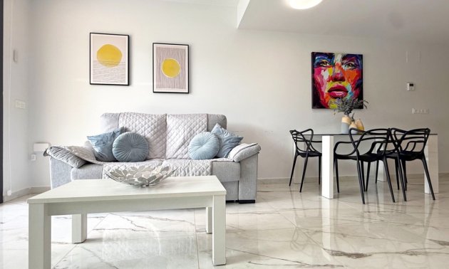 Rynek wtórny - Mieszkanie  -
Orihuela Costa - Los Altos