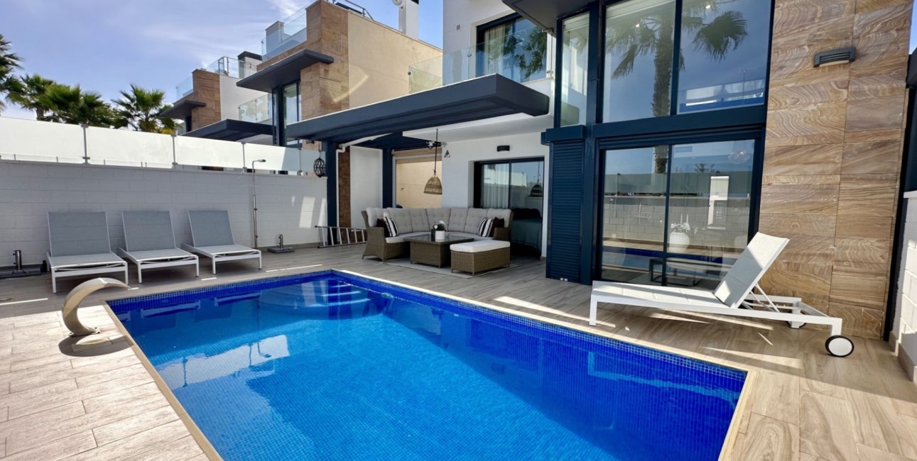 Rynek wtórny - Willa -
Orihuela Costa - Lomas de Cabo Roig