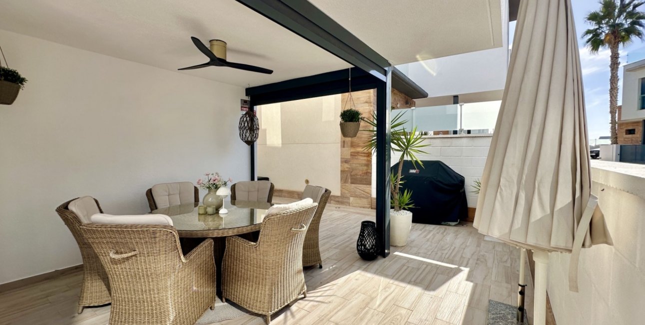 Rynek wtórny - Willa -
Orihuela Costa - Lomas de Cabo Roig