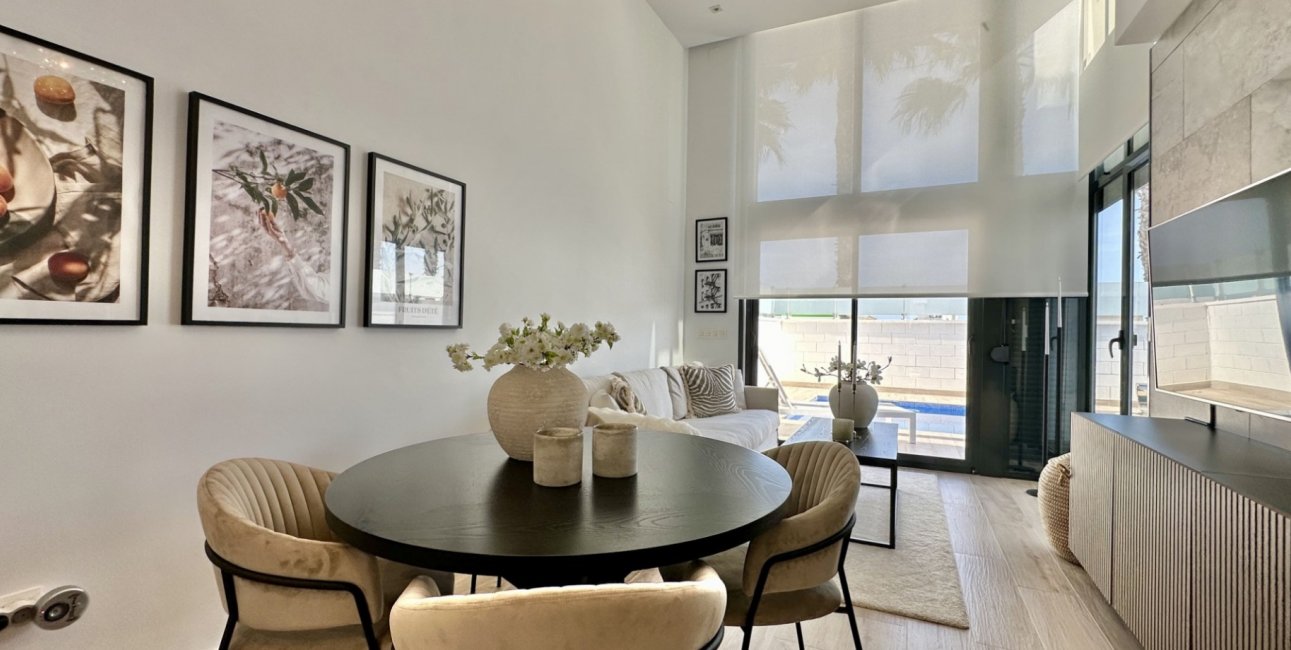 Rynek wtórny - Willa -
Orihuela Costa - Lomas de Cabo Roig