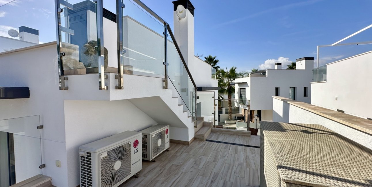 Rynek wtórny - Willa -
Orihuela Costa - Lomas de Cabo Roig