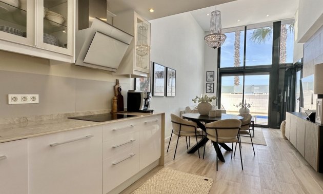 Rynek wtórny - Willa -
Orihuela Costa - Lomas de Cabo Roig