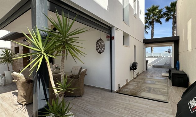 Rynek wtórny - Willa -
Orihuela Costa - Lomas de Cabo Roig