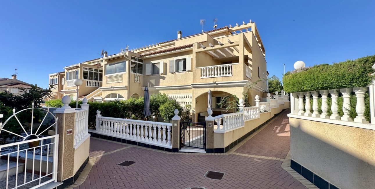 Rynek wtórny - Dom Szeregowy -
Orihuela Costa - Playa Flamenca