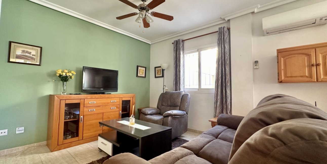 Rynek wtórny - Dom Szeregowy -
Orihuela Costa - Playa Flamenca