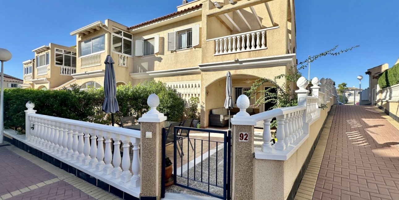 Rynek wtórny - Dom Szeregowy -
Orihuela Costa - Playa Flamenca