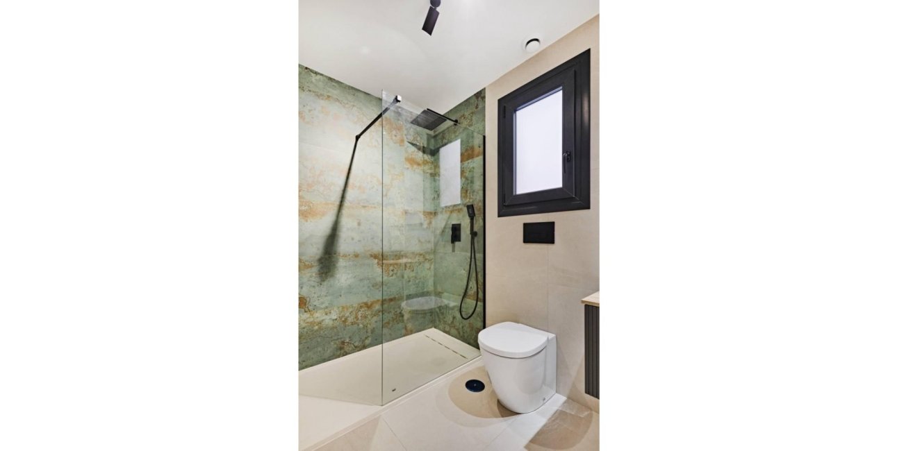 Resale - Apartment / flat -
Torrevieja - La Veleta