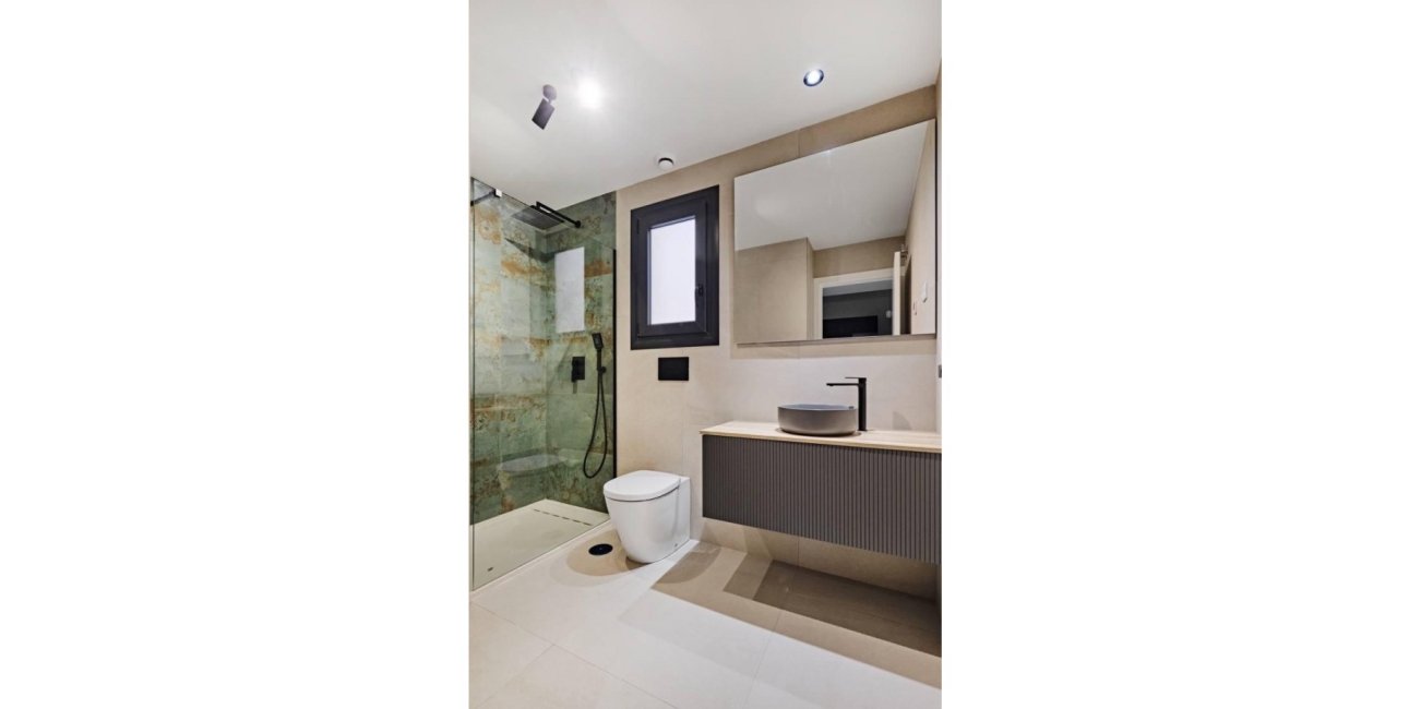 Resale - Apartment / flat -
Torrevieja - La Veleta