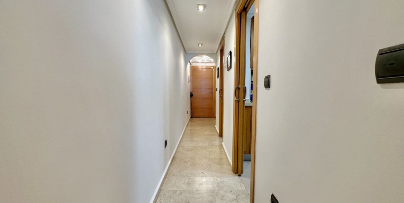 Resale - Apartment / flat -
Guardamar del Segura - Guardamar del Segura - Town