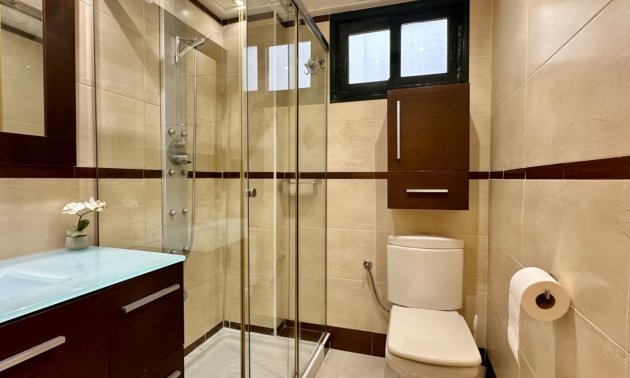 Resale - Apartment / flat -
Guardamar del Segura - Guardamar del Segura - Town