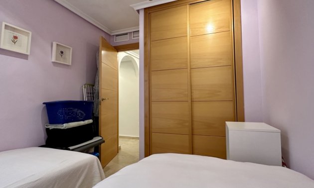 Resale - Apartment / flat -
Guardamar del Segura - Guardamar del Segura - Town