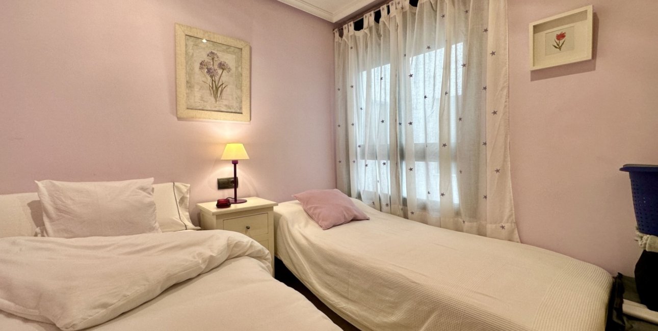 Resale - Apartment / flat -
Guardamar del Segura - Guardamar del Segura - Town