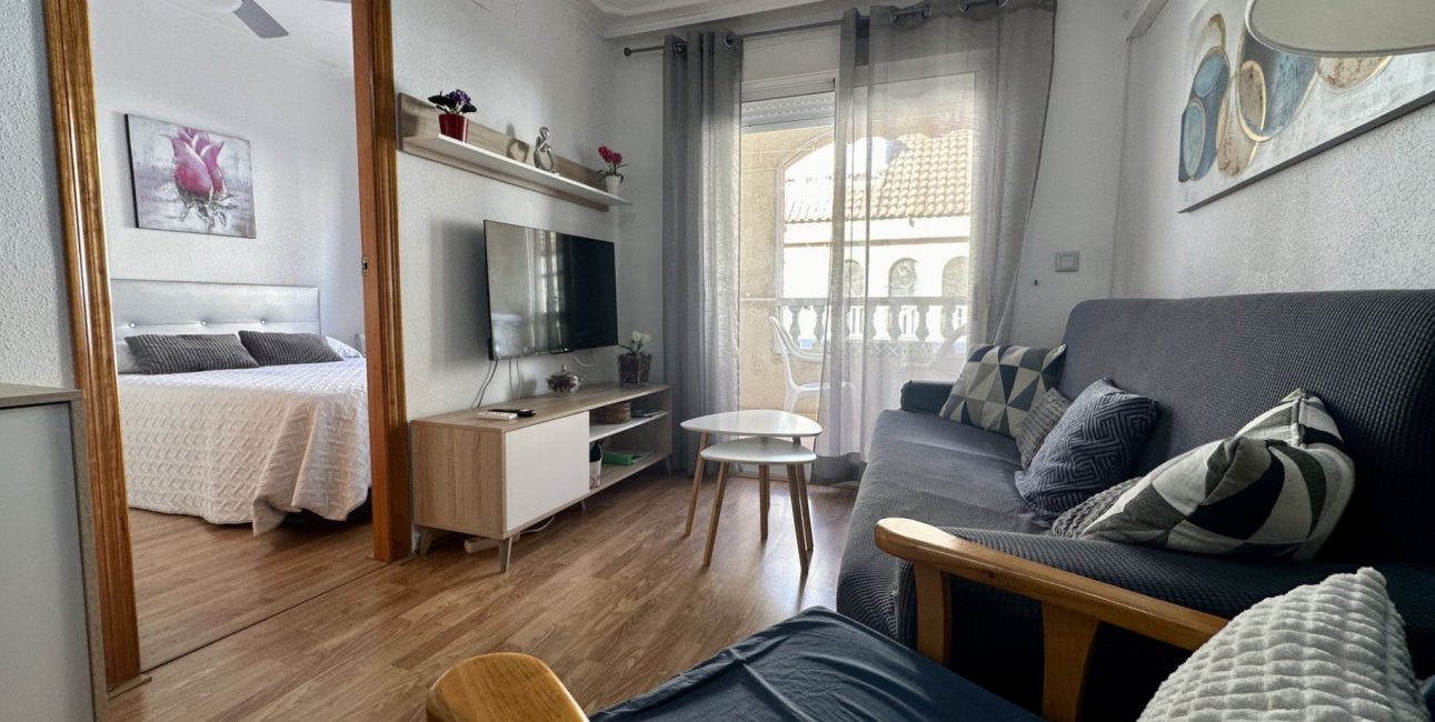 Rynek wtórny - Mieszkanie  -
Torrevieja - Playa Los Naufragos