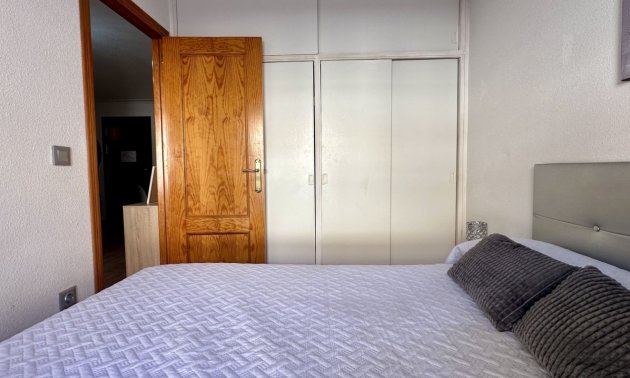 Rynek wtórny - Mieszkanie  -
Torrevieja - Playa Los Naufragos