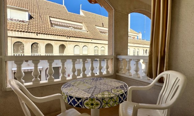 Rynek wtórny - Mieszkanie  -
Torrevieja - Playa Los Naufragos