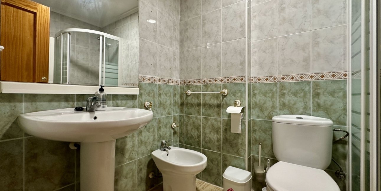 Rynek wtórny - Mieszkanie  -
Torrevieja - Playa Los Naufragos