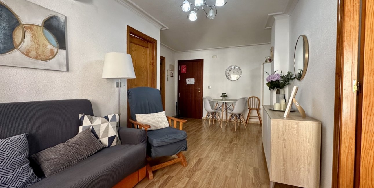 Rynek wtórny - Mieszkanie  -
Torrevieja - Playa Los Naufragos