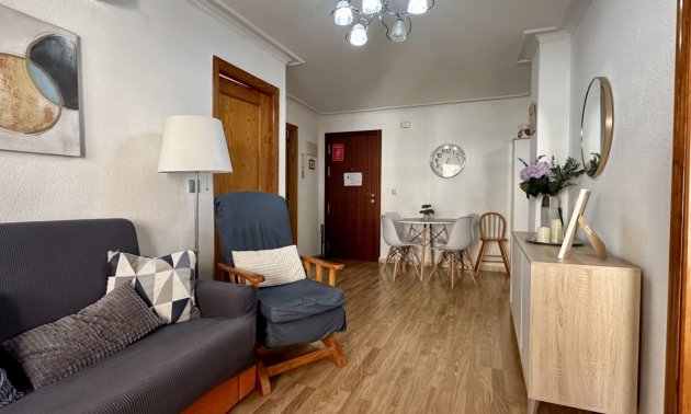 Rynek wtórny - Mieszkanie  -
Torrevieja - Playa Los Naufragos