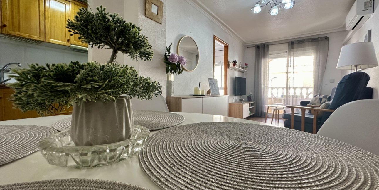 Rynek wtórny - Mieszkanie  -
Torrevieja - Playa Los Naufragos