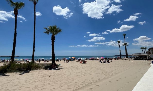 Rynek wtórny - Mieszkanie  -
Torrevieja - Playa Los Naufragos