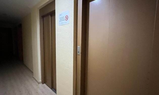 Rynek wtórny - Mieszkanie  -
Torrevieja - Playa Los Naufragos