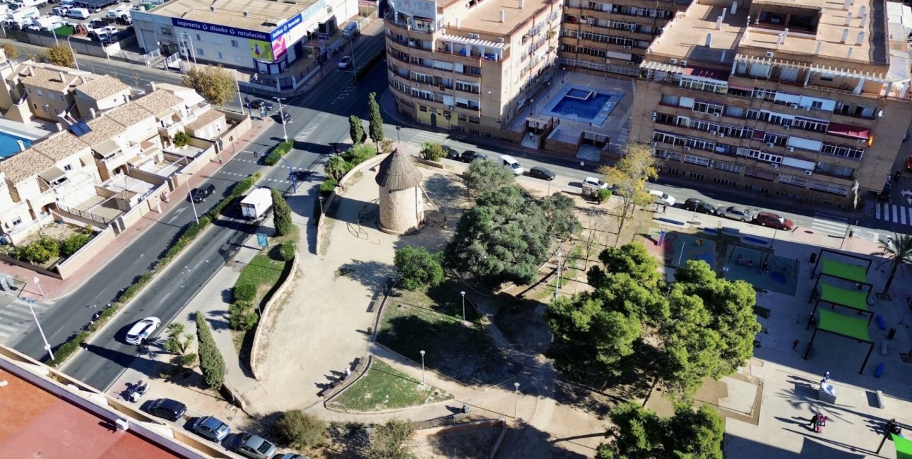 Rynek wtórny - Mieszkanie  -
Torrevieja - Torrevieja - Centre