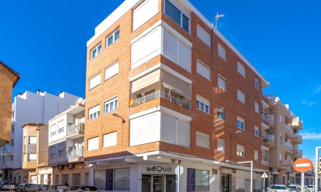 Rynek wtórny - Mieszkanie  -
Torrevieja - Torrevieja - Centre