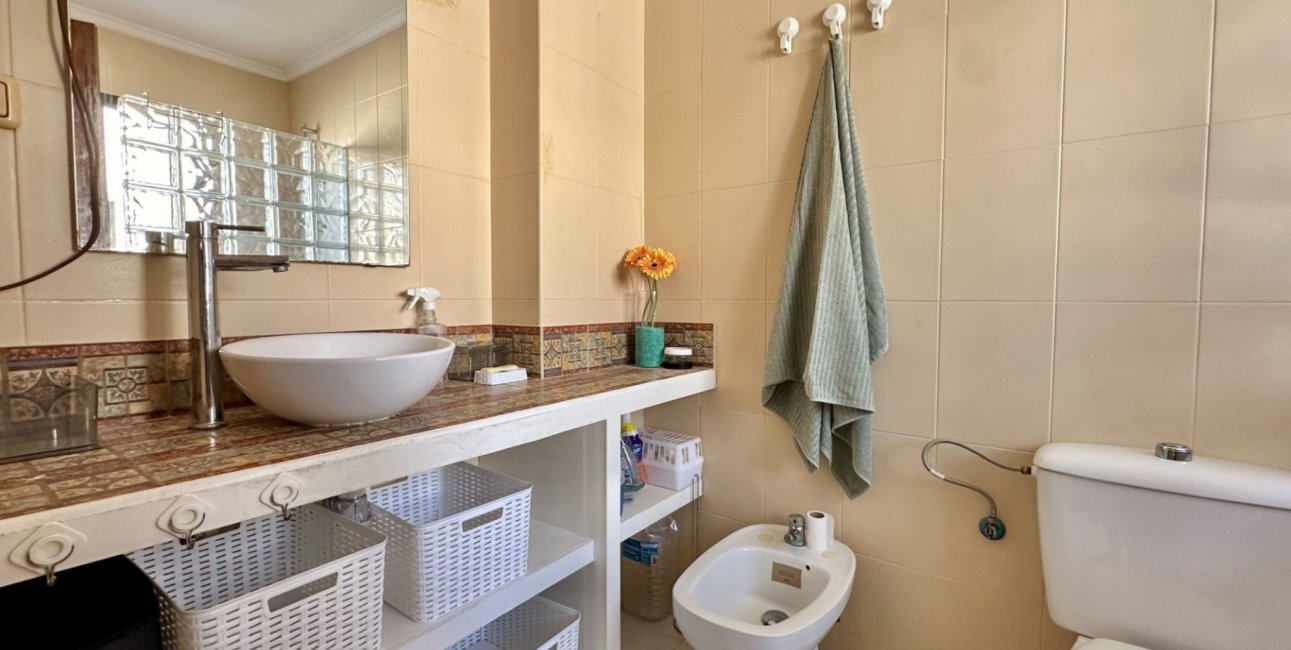 Resale - Apartment / flat -
Torrevieja - Torrevieja - Centre