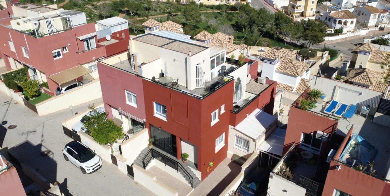 Rynek wtórny - Dom Szeregowy -
Orihuela Costa - Villamartin