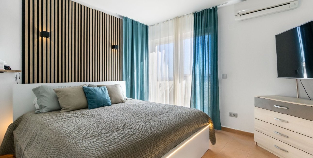 Rynek wtórny - Dom Szeregowy -
Orihuela Costa - Villamartin