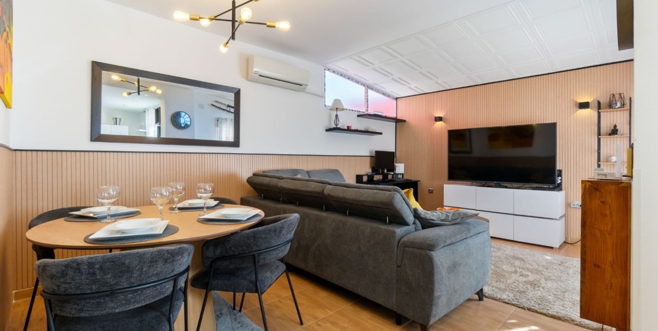 Rynek wtórny - Dom Szeregowy -
Orihuela Costa - Villamartin