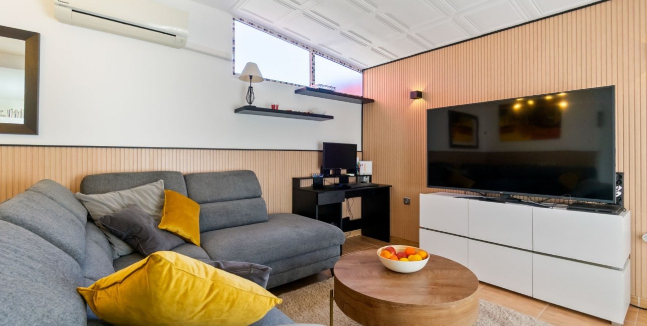 Rynek wtórny - Dom Szeregowy -
Orihuela Costa - Villamartin